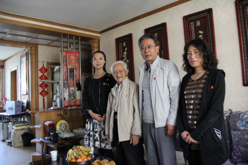 中共青海省第三建筑工程有限公司支部委員會開展&ldquo;走訪慰問暖人心，紅色精神永傳承&rdquo;活動