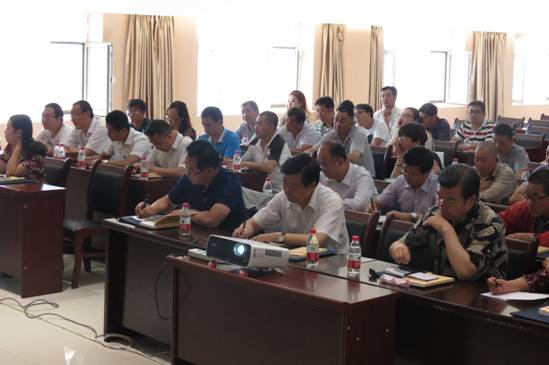 加強(qiáng)業(yè)務(wù)培訓(xùn)，提升工作能力